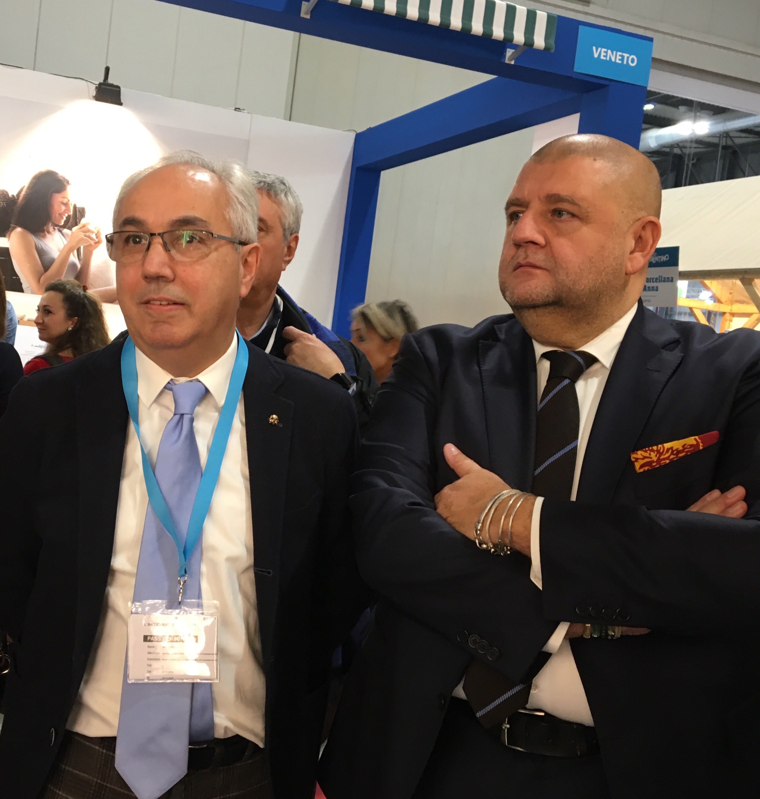 Ad Artigiano in Fiera Pozza e Marcato visitano gli stand delle aziende