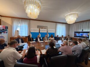 foto-conf.Stampa-DeBettin-Giunta-SGRossato (1)
