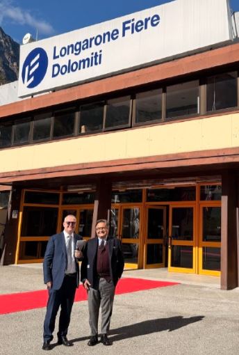 foto Presidente DeBettin con Amministratore Unico Castro-davanti a Fiera-Longarone